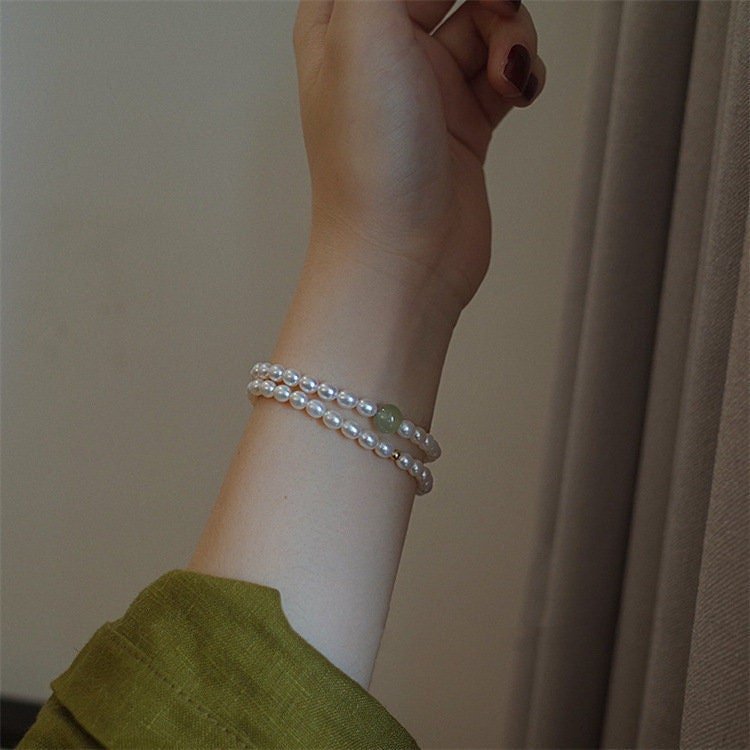 Natural Fresh Water Pearl Stretch Bracelet with Single Light Green Jade Bead or Gold Bead, Genuine Hetian Jade with 6-7mm Pearls Bracelet