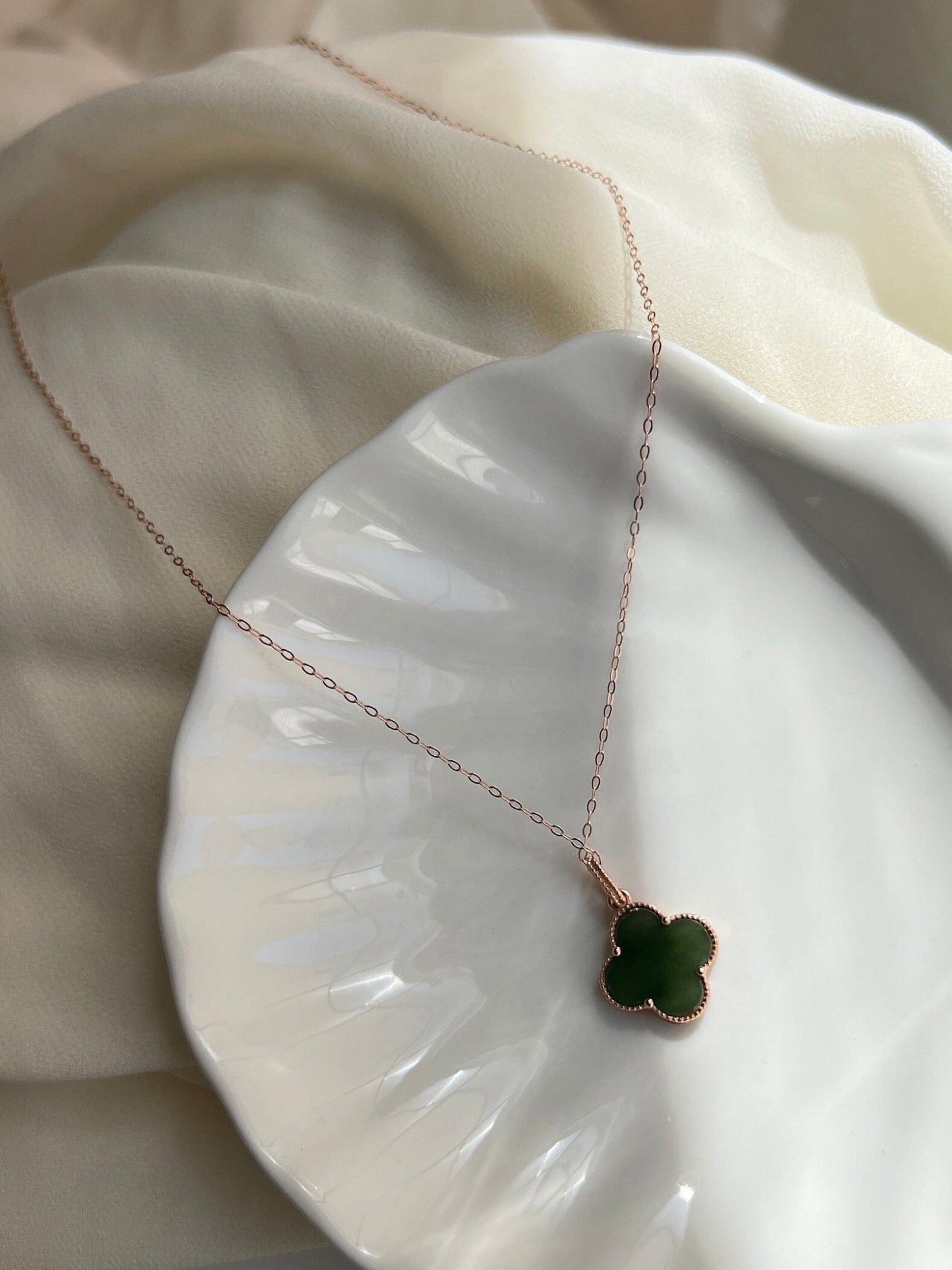 Genuine Jade Necklace, Green Clover Necklace, Hetian Jade Pendant, Green Clover Pendant, Dainty Jade Necklace, Natural Nephrite Necklace
