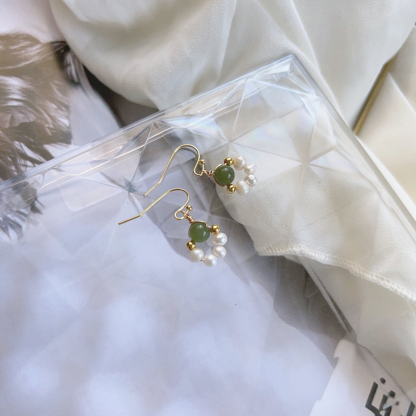 Natural Jade Earrings, Jade Pearl Earrings, Nephrite Earrings with pearls, Dainty Earring, Freshwater Pearl Earrings, Natural Pearl Earrings