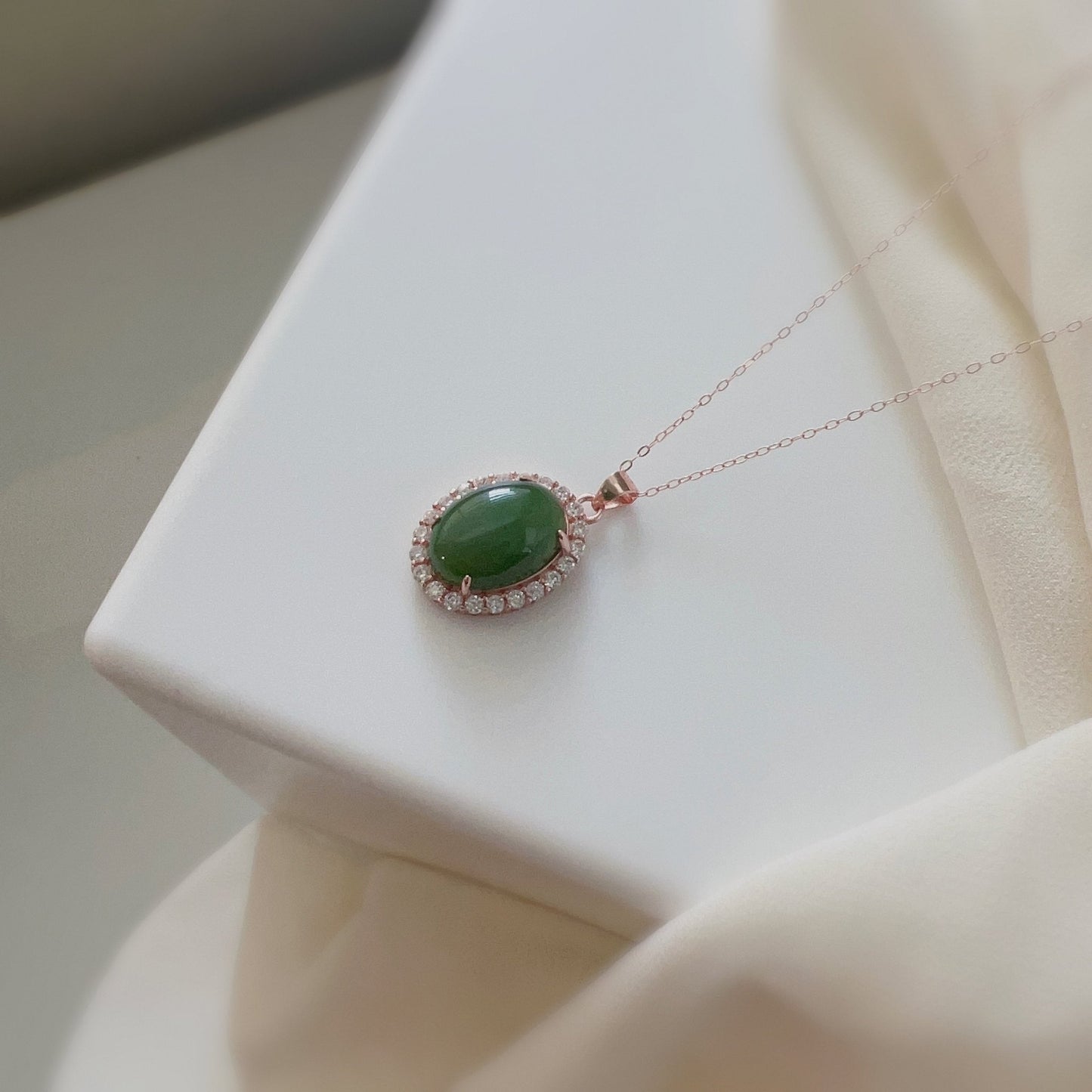 Natural Jade Necklace, Oval Jade Necklace, Hetian Jade Necklace, Green Jade Necklace, Dainty Jade Necklace, Diamond-bordered Jade, Good Luck