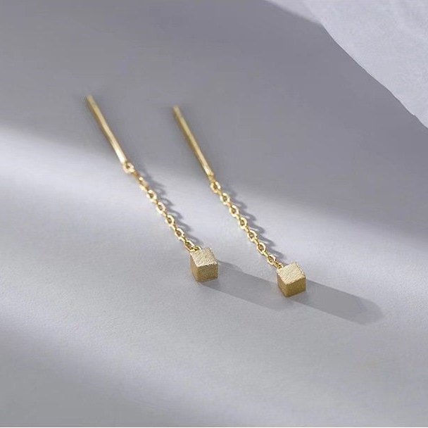 Tiny Cube Threader Earrings, 925 Sterling Silver Earrings, Gold, Silver and Black, Minimalist Geometric Earrings, Mini Black Cube Earrings