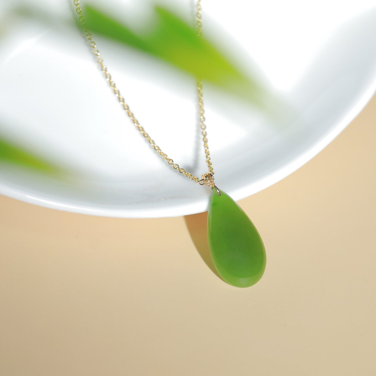 18K Gold Water Drop Natural Jade Pendant