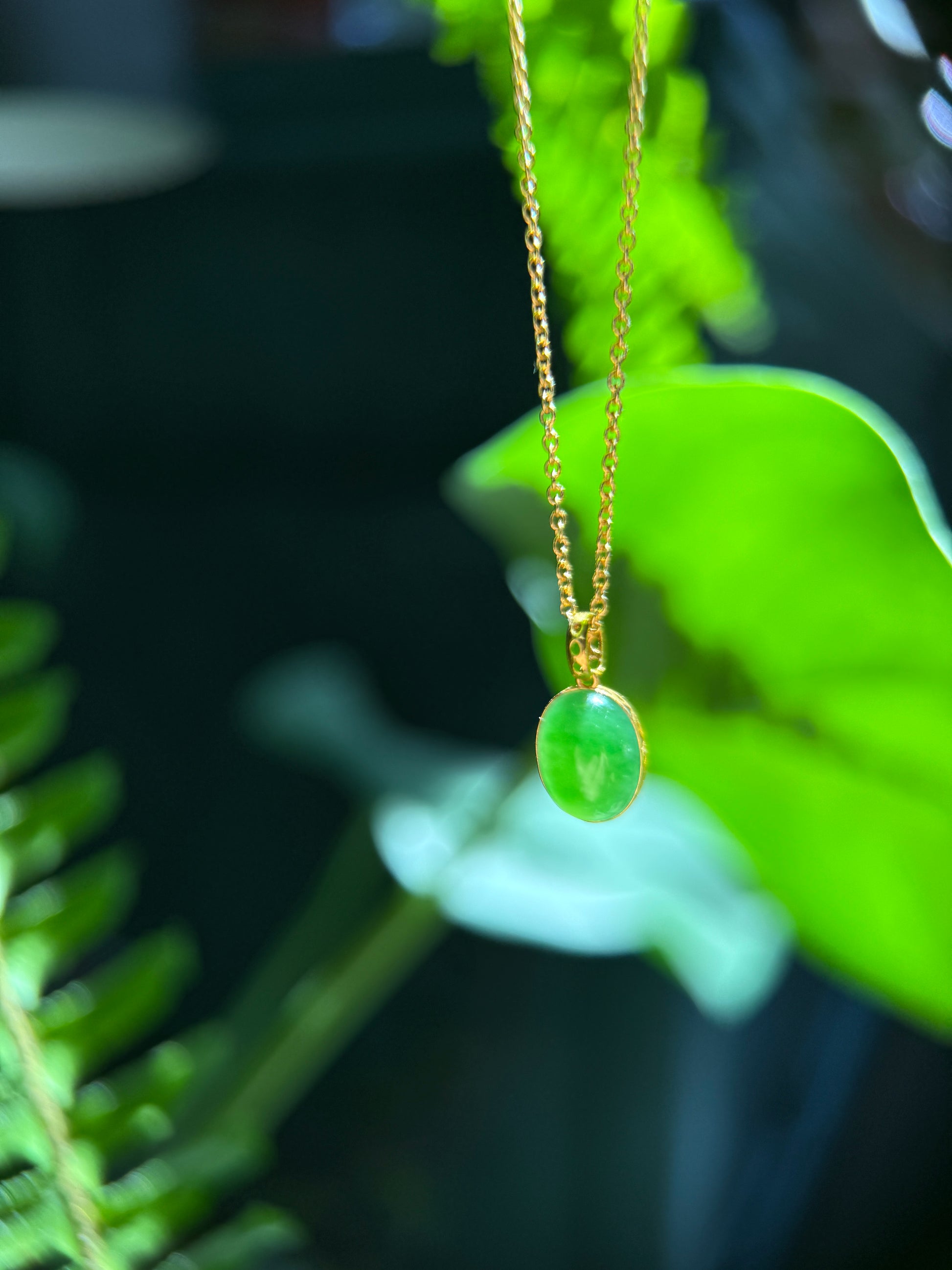 18K Gold Green Jade Dainty Pendant Necklace