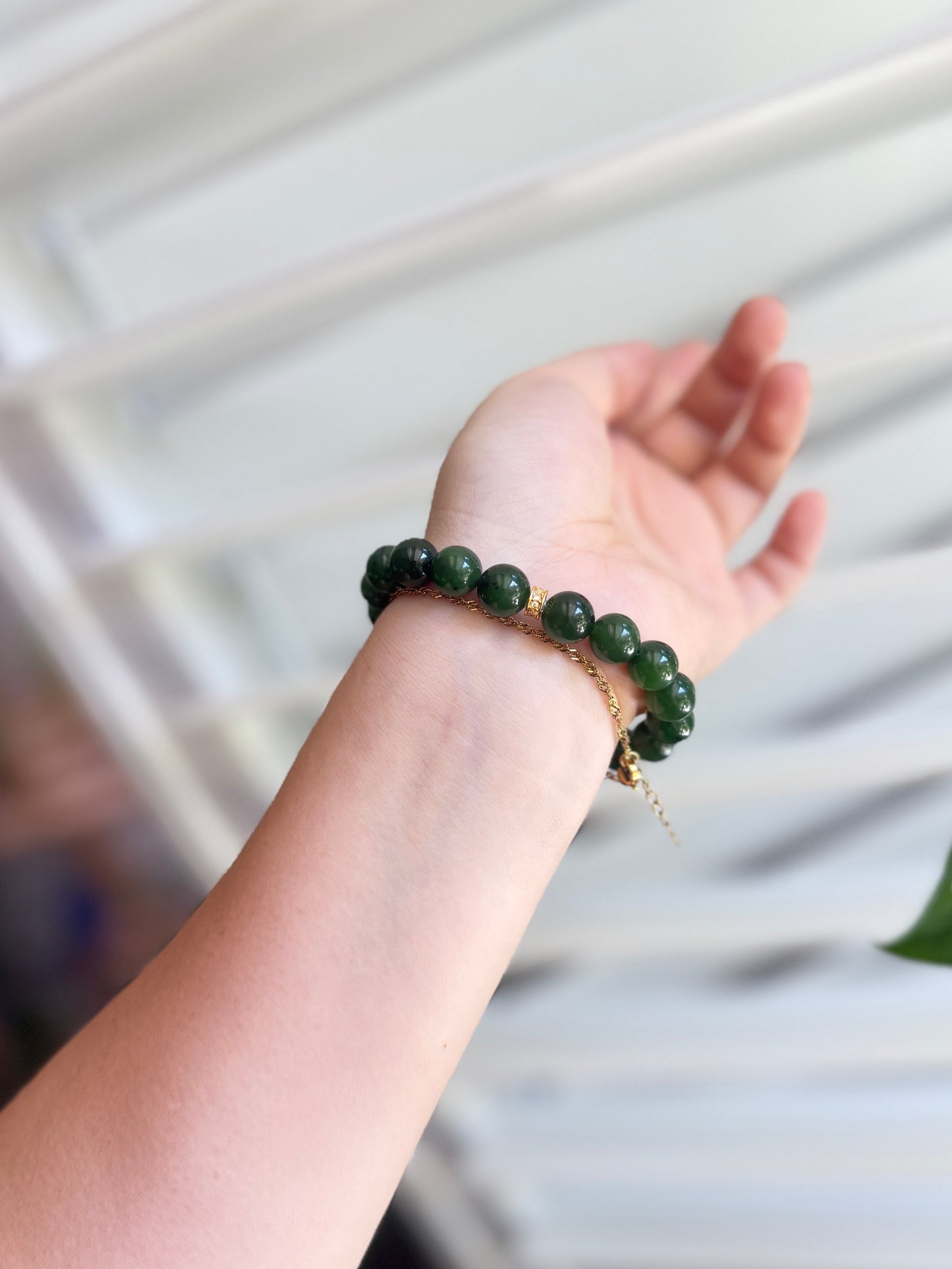 High Quality Green Natural Jade Beaded Bracelet with 18K Gold