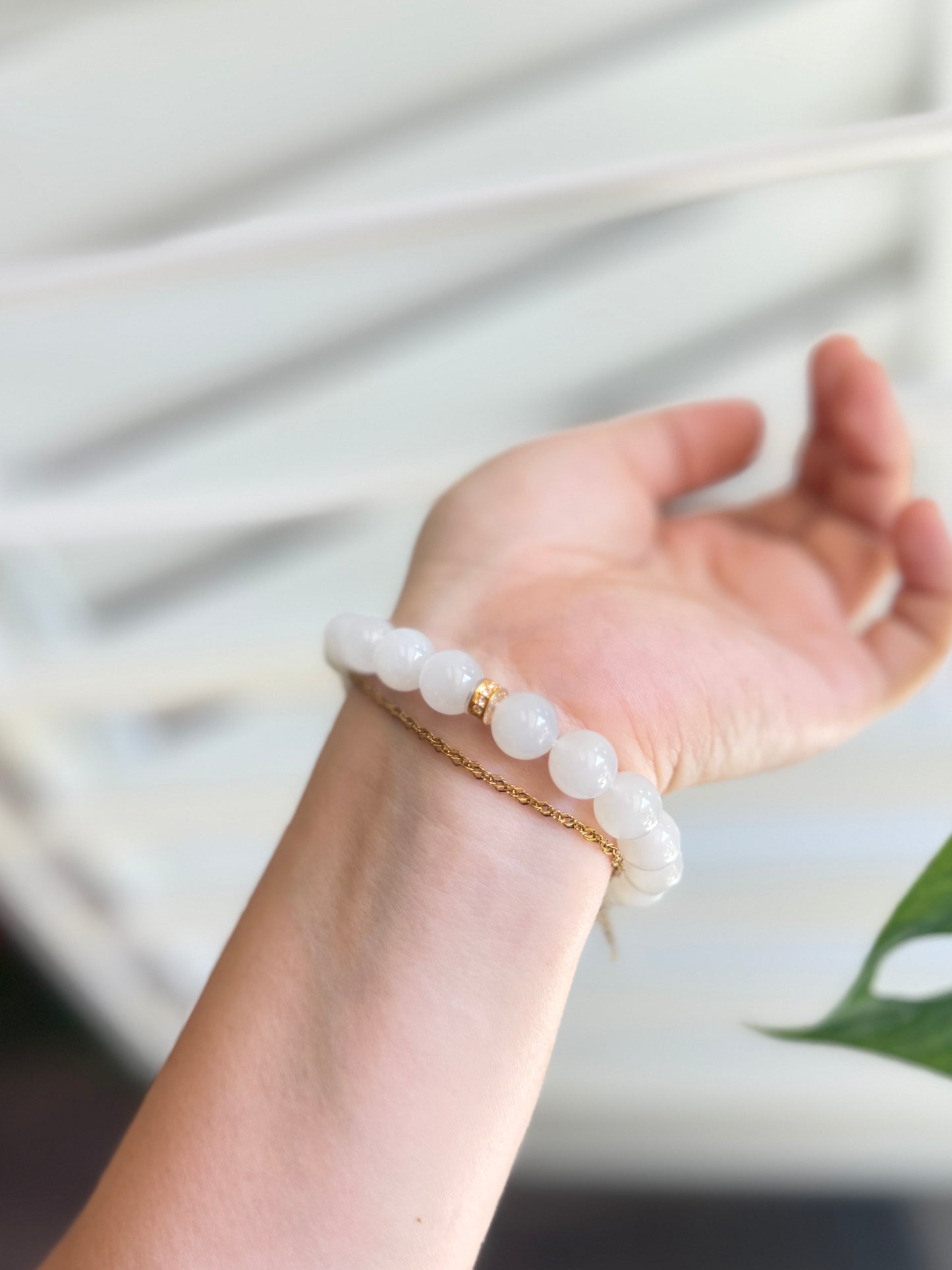 High Quality White Natural Jade Beaded Bracelet with 18K Gold
