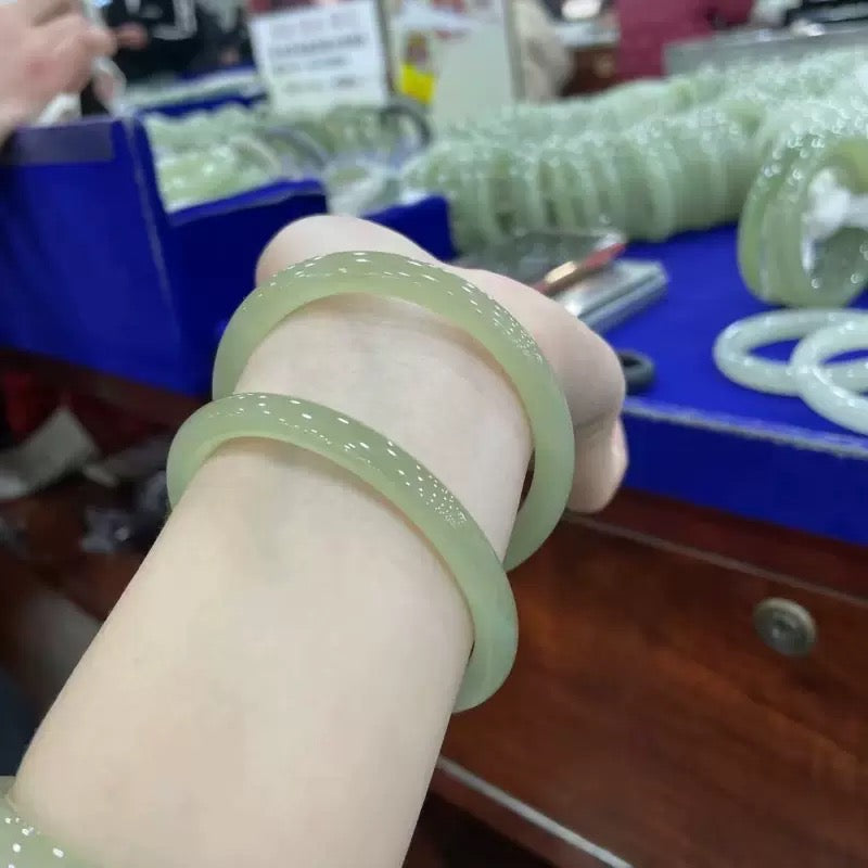 Authentic Natural Jade Bangle, Light Green Nephrite Bangle