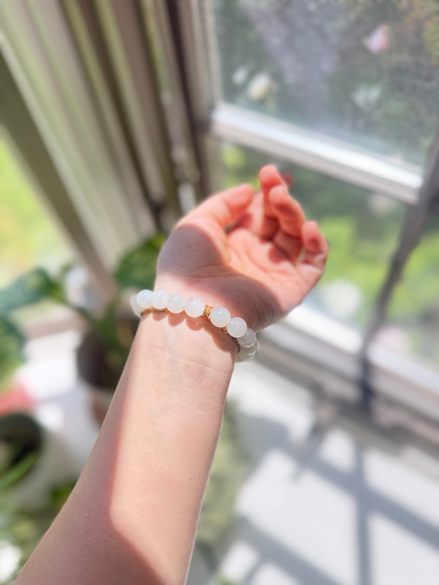 High Quality White Natural Jade Beaded Bracelet with 18K Gold