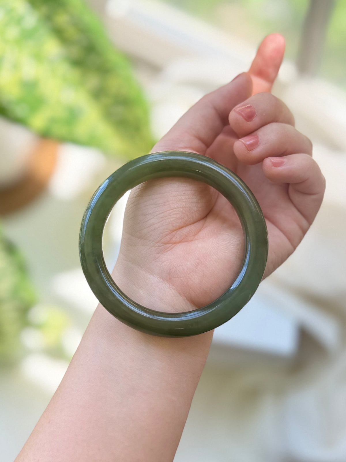 Natural Jade Bangle, Lake Water Green Nephrite Bangle