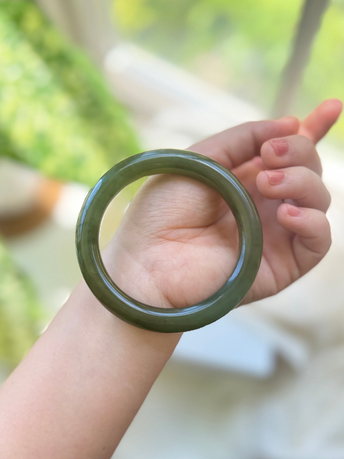 Natural Jade Bangle, Lake Water Green Nephrite Bangle