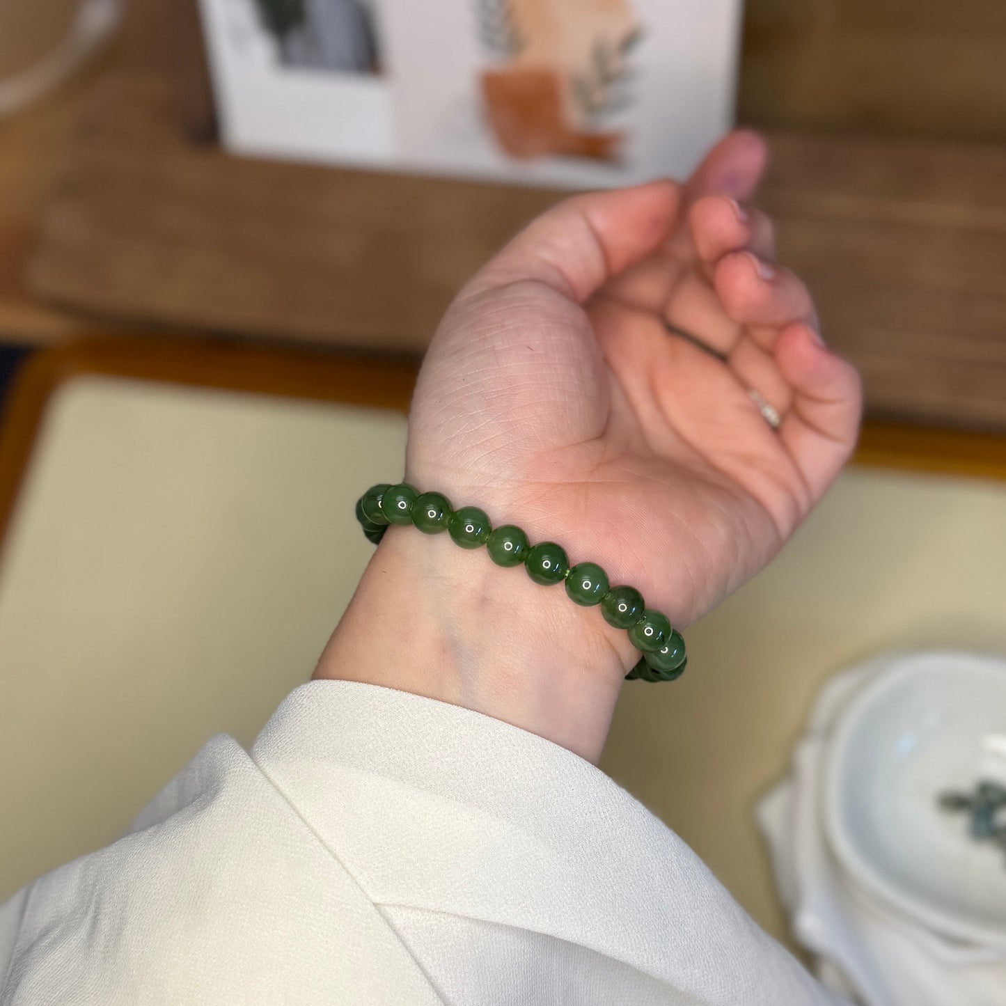 Green Natural Jade Beaded Bracelet - 8mm