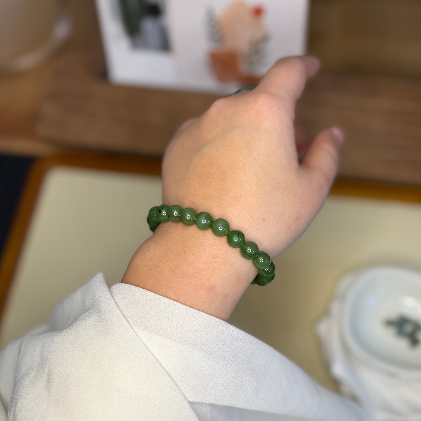 Green Natural Jade Beaded Bracelet - 8mm