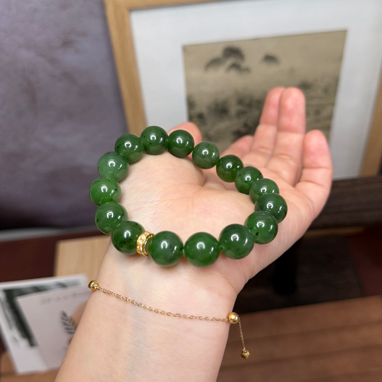 High Quality Green Natural Jade Beaded Bracelet with 18K Gold