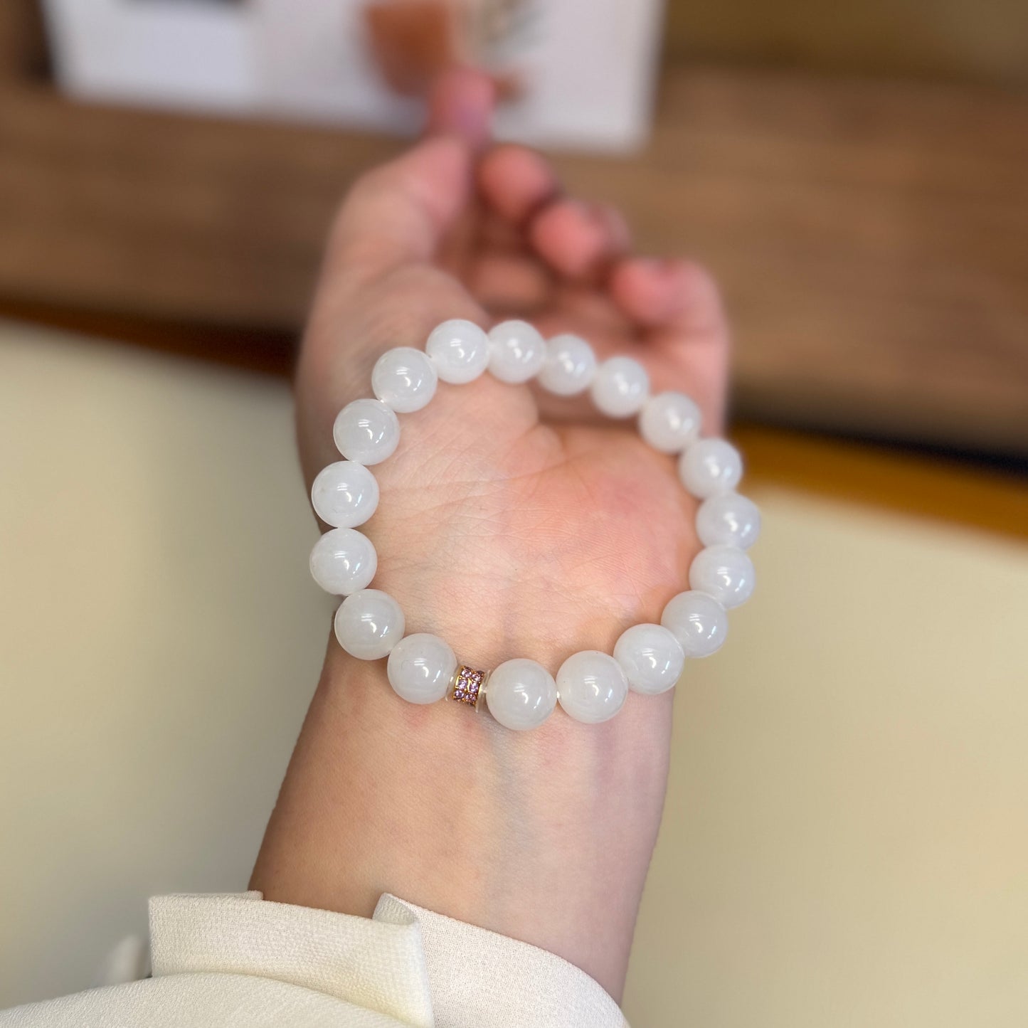 High Quality White Natural Jade Beaded Bracelet with 18K Gold