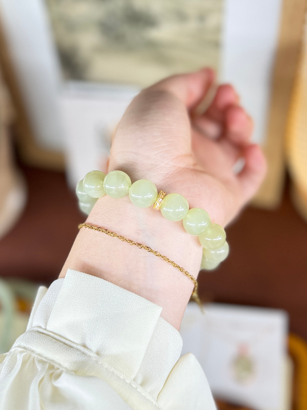 High Quality White Natural Jade Beaded Bracelet with 18K Gold