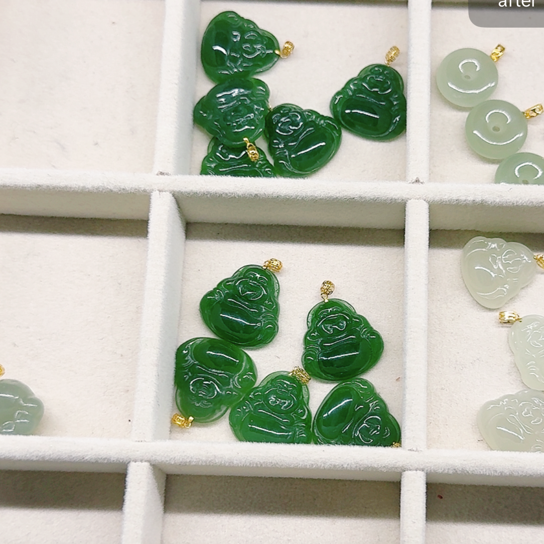 18K Gold Green Jade Buddha Pendant