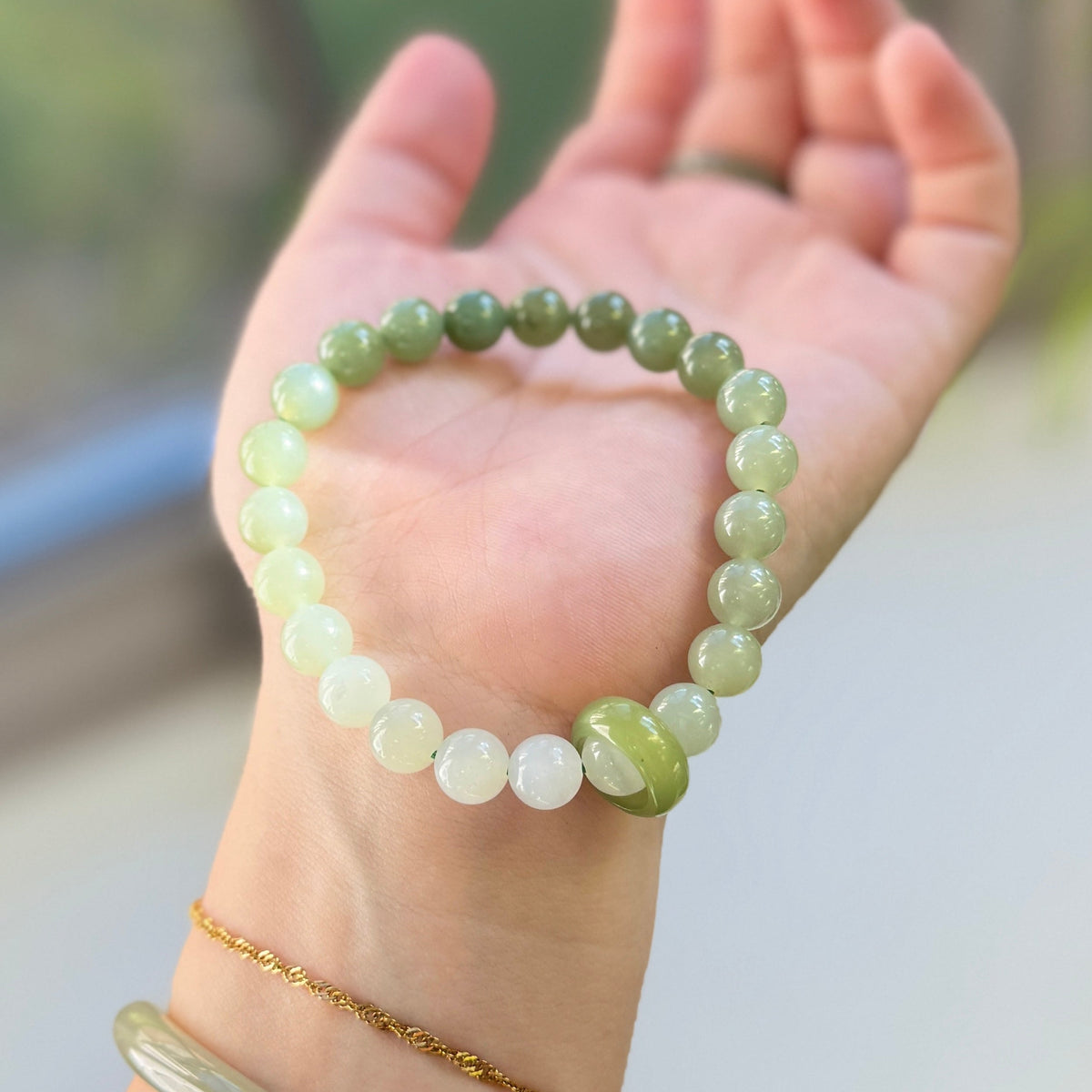 8mm Gradient Jade Beaded Bracelet