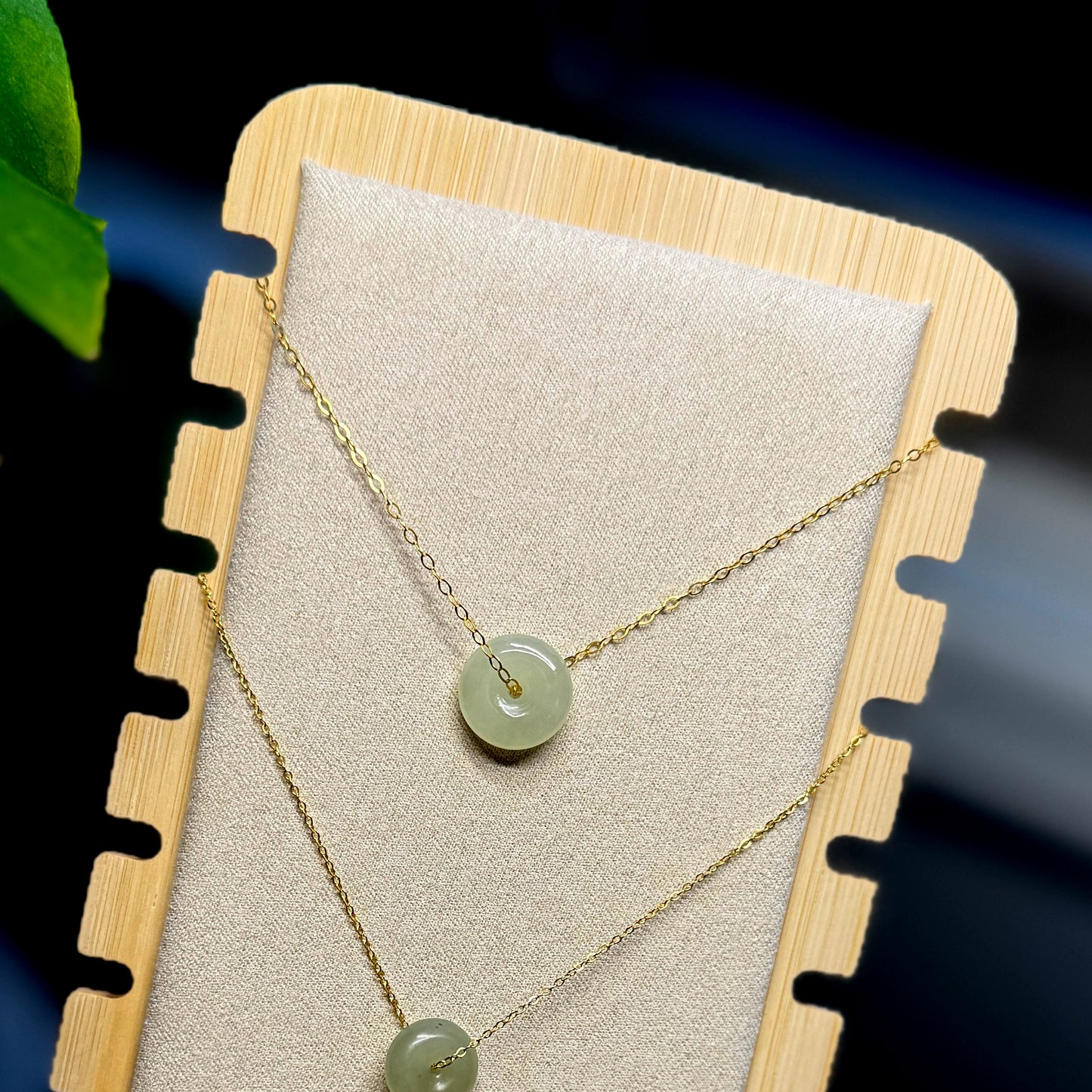 NaturaljadeNecklace_HetianPendantNecklace_DaintyJadeNecklace_WhiteGreenJadeDonutNecklace_NephritePendant_JadeGoldjewelry