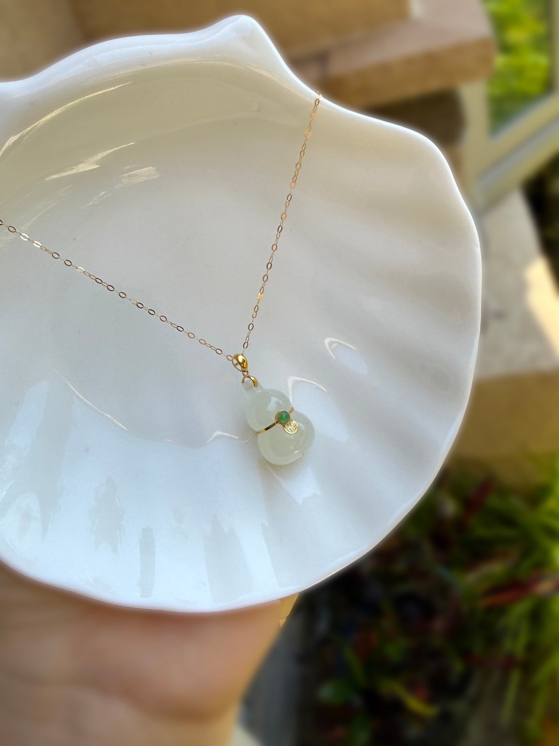 White Nephrate Jade Gourd Pendant with 18K Gold Inlaid 2