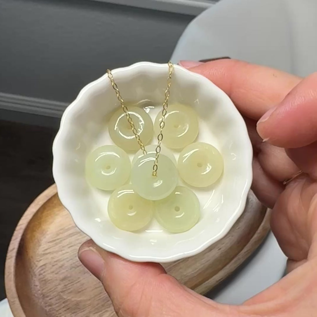NaturaljadeNecklace_HetianPendantNecklace_DaintyJadeNecklace_WhiteGreenJadeDonutNecklace_NephritePendant_JadeGoldjewelry