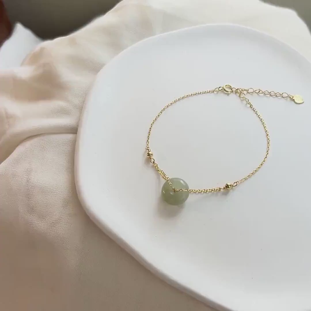 Dainty jade deals bracelet