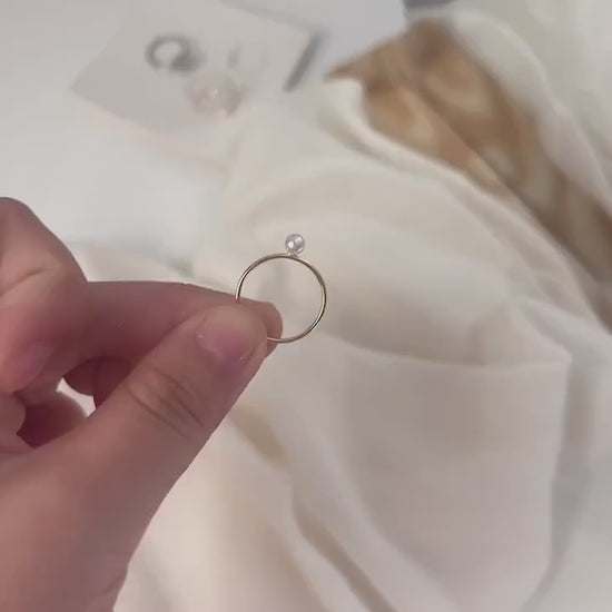 14K Gold Filled Pearl Ring, Swarovski Pearl Ring, Vintage Dainty Ring, One Pearl Ring, Small Pearl Ring, Simple Pearl Ring, Gold Pearl Ring