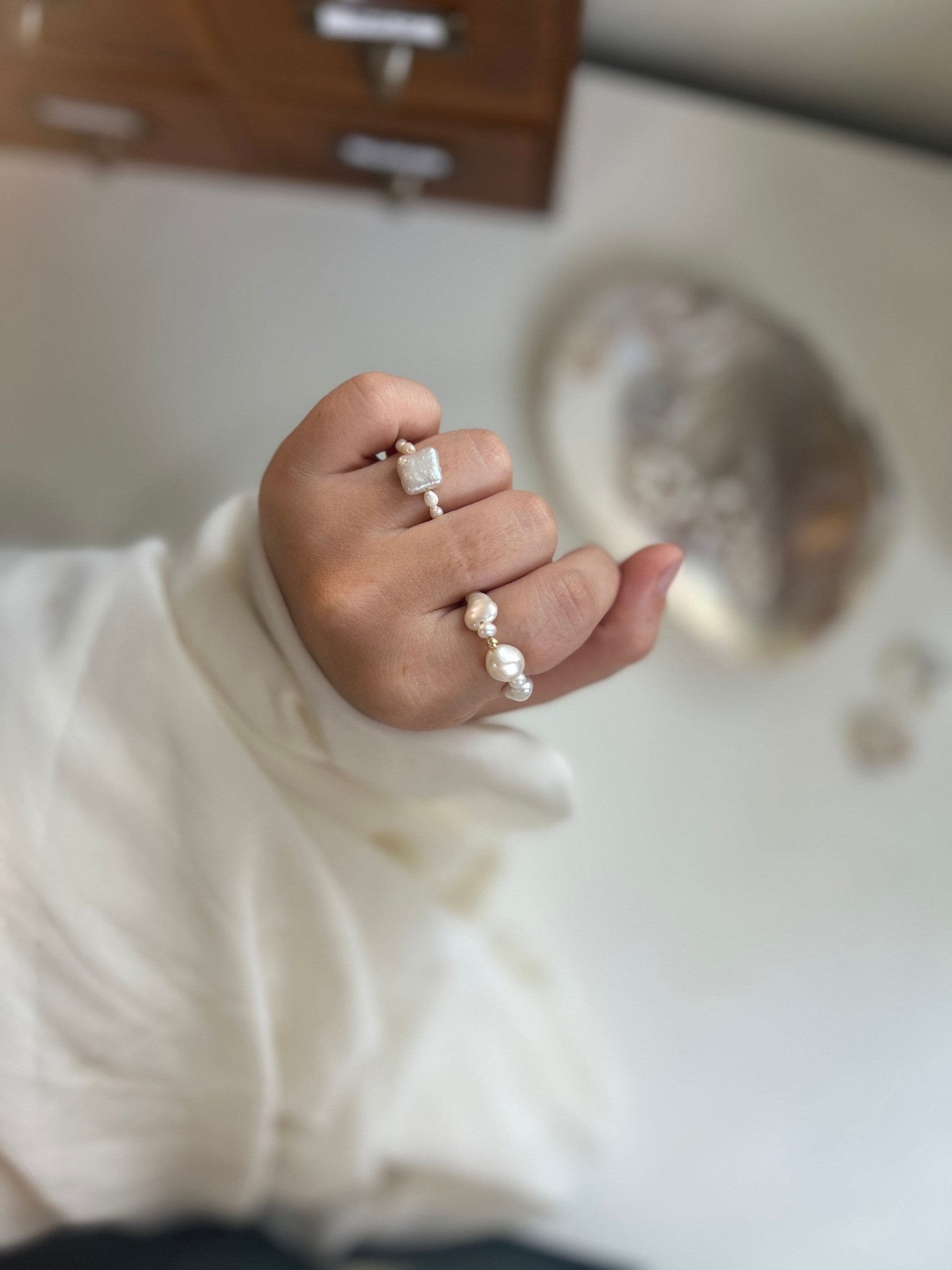 Freshwater Pearl Ring, Boho Beaded Ring, Elastic Ring, Baroque Pearl Ring, Stackable Ring, Statement Ring, Elastic Ring, Pearls Beaded Ring
