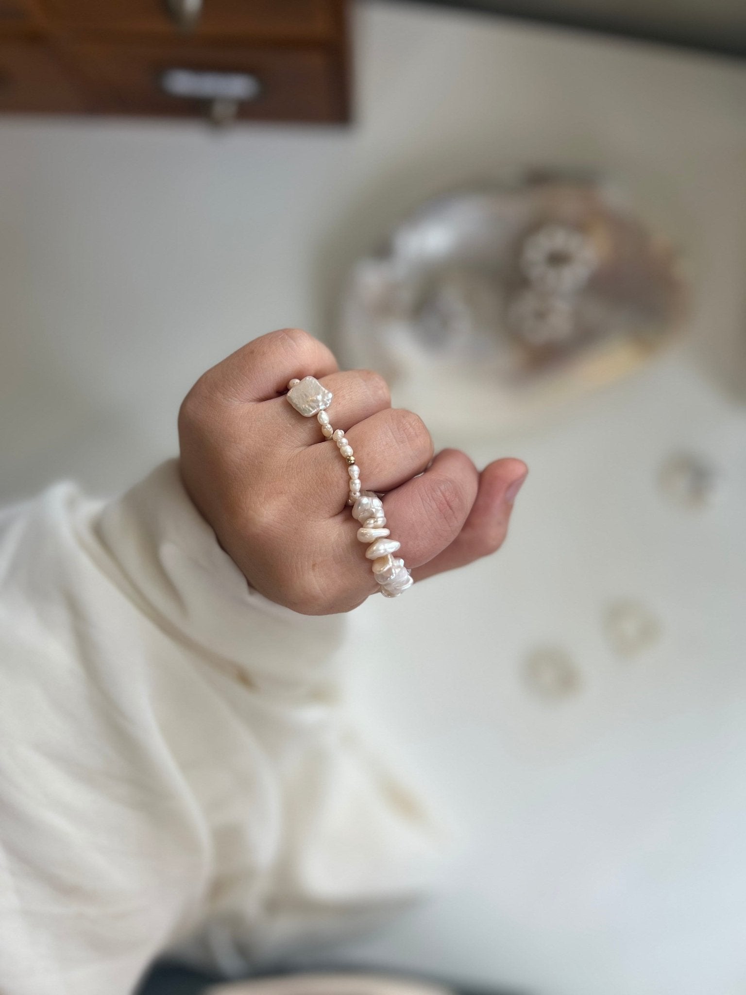 Freshwater Pearl Ring, Boho Beaded Ring, Elastic Ring, Baroque Pearl Ring, Stackable Ring, Statement Ring, Elastic Ring, Pearls Beaded Ring
