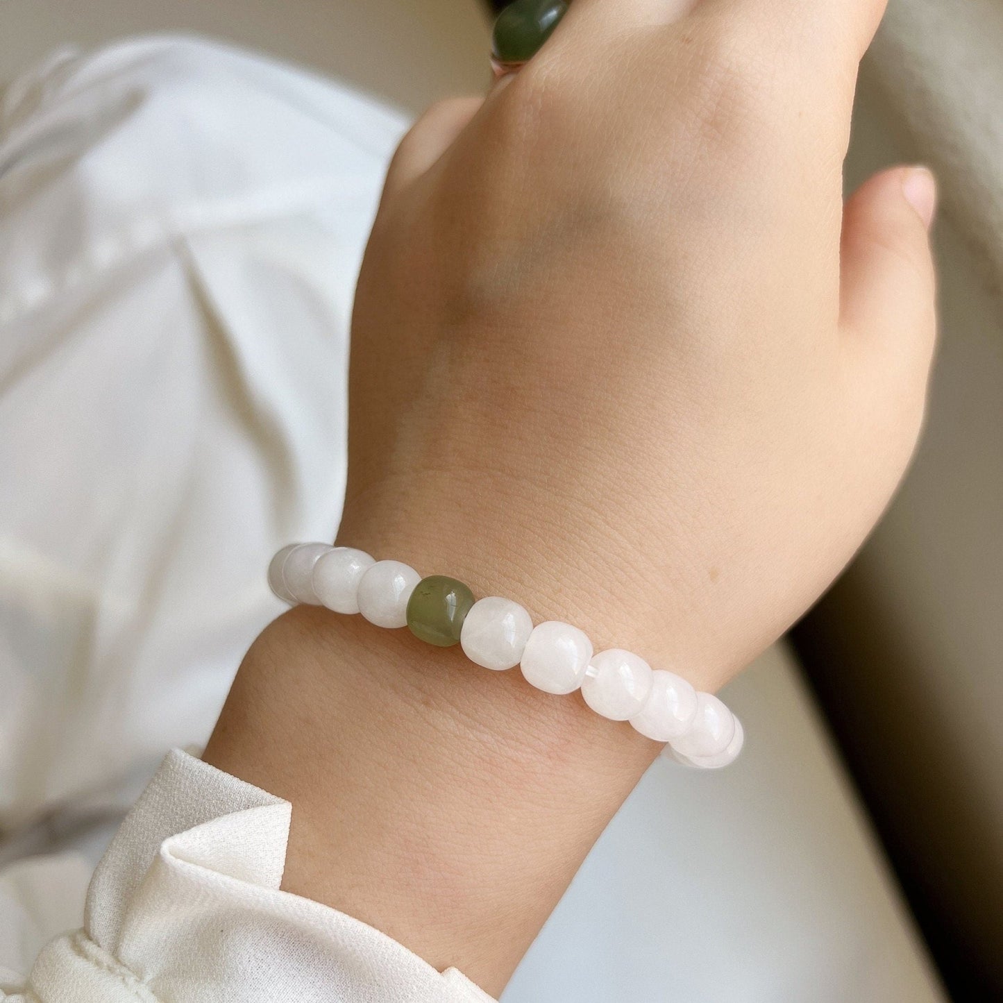 7*8mm 9*10mm Genuine White Nephrite Bracelets with one Green Jade Bead, Natural Hetian Jade Bead Bucket Elastic Bracelet with Stretch Thread