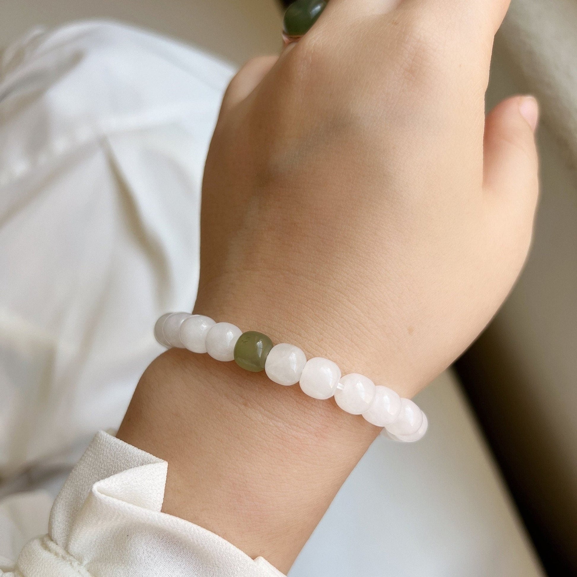 7*8mm 9*10mm Genuine White Nephrite Bracelets with one Green Jade Bead, Natural Hetian Jade Bead Bucket Elastic Bracelet with Stretch Thread