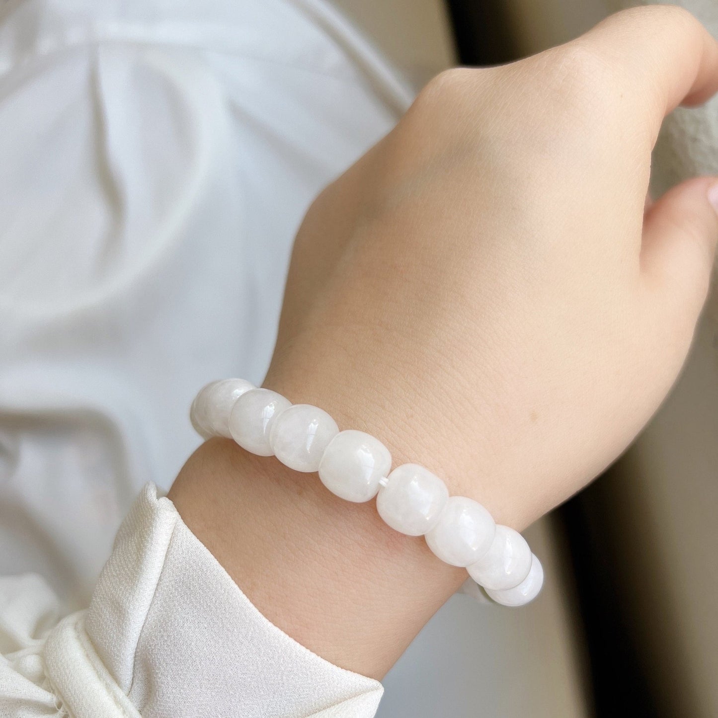 7*8mm 9*10mm Genuine White Nephrite Bracelets with one Green Jade Bead, Natural Hetian Jade Bead Bucket Elastic Bracelet with Stretch Thread