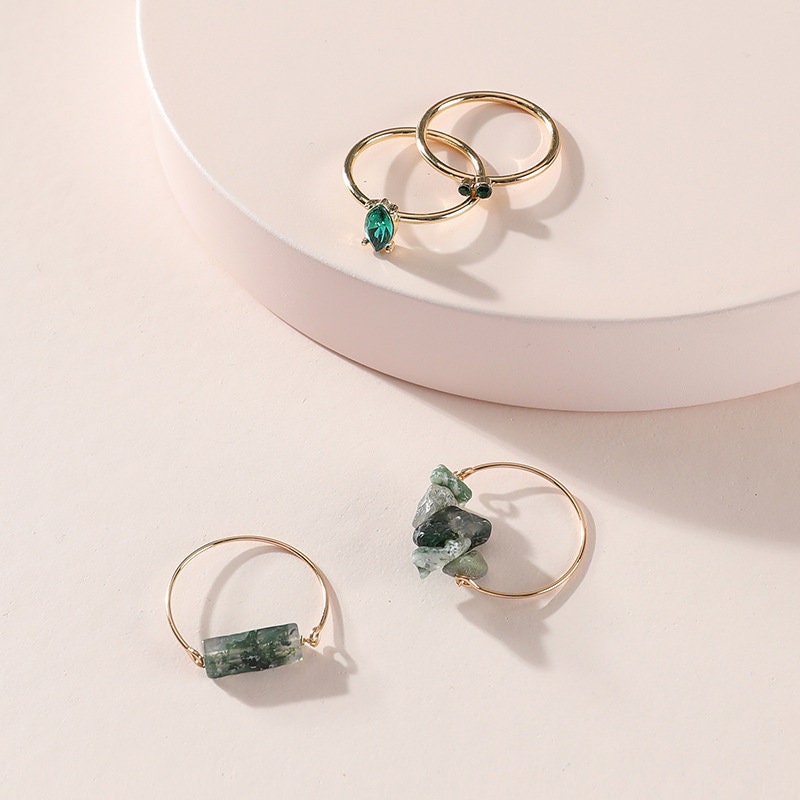 Grass Green Mini Quartz Rock Stone 4 pieces/set Stacked Crystal Rings, Boho Style Stackable Ring Set