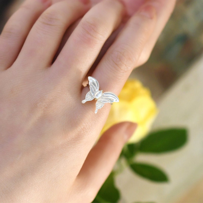 Natural Shell Butterfly Ring with 925 Sterling Silver band, Carved White Butterfly Mother of Pearl Ring, Single Stone Statement Ring