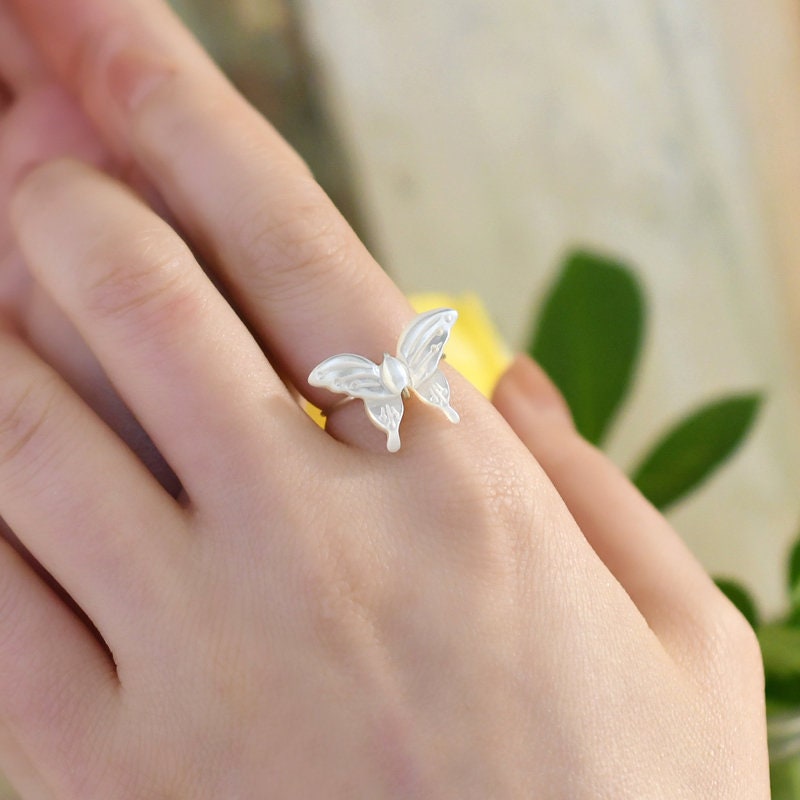 Natural Shell Butterfly Ring with 925 Sterling Silver band, Carved White Butterfly Mother of Pearl Ring, Single Stone Statement Ring