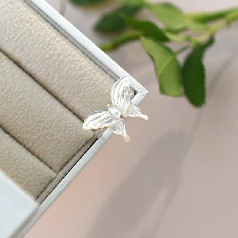 Natural Shell Butterfly Ring with 925 Sterling Silver band, Carved White Butterfly Mother of Pearl Ring, Single Stone Statement Ring