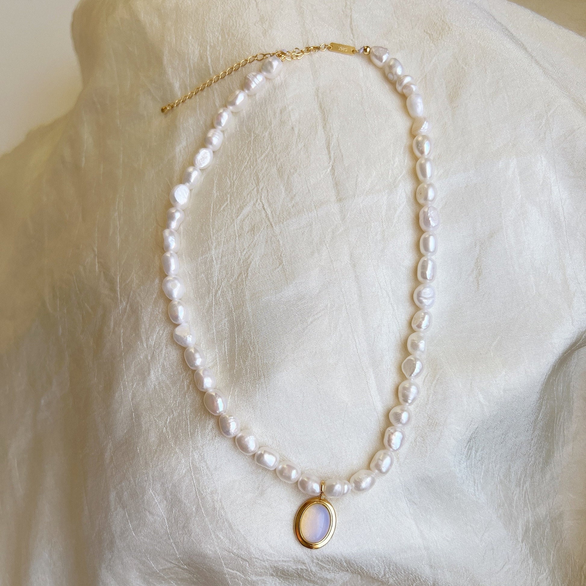 Moonstone Natural Freshwater Pearl Necklace, Baroque Irregular Pearl Necklaces with a Moonstone Pendant, 925 Sterling Silver Chokers