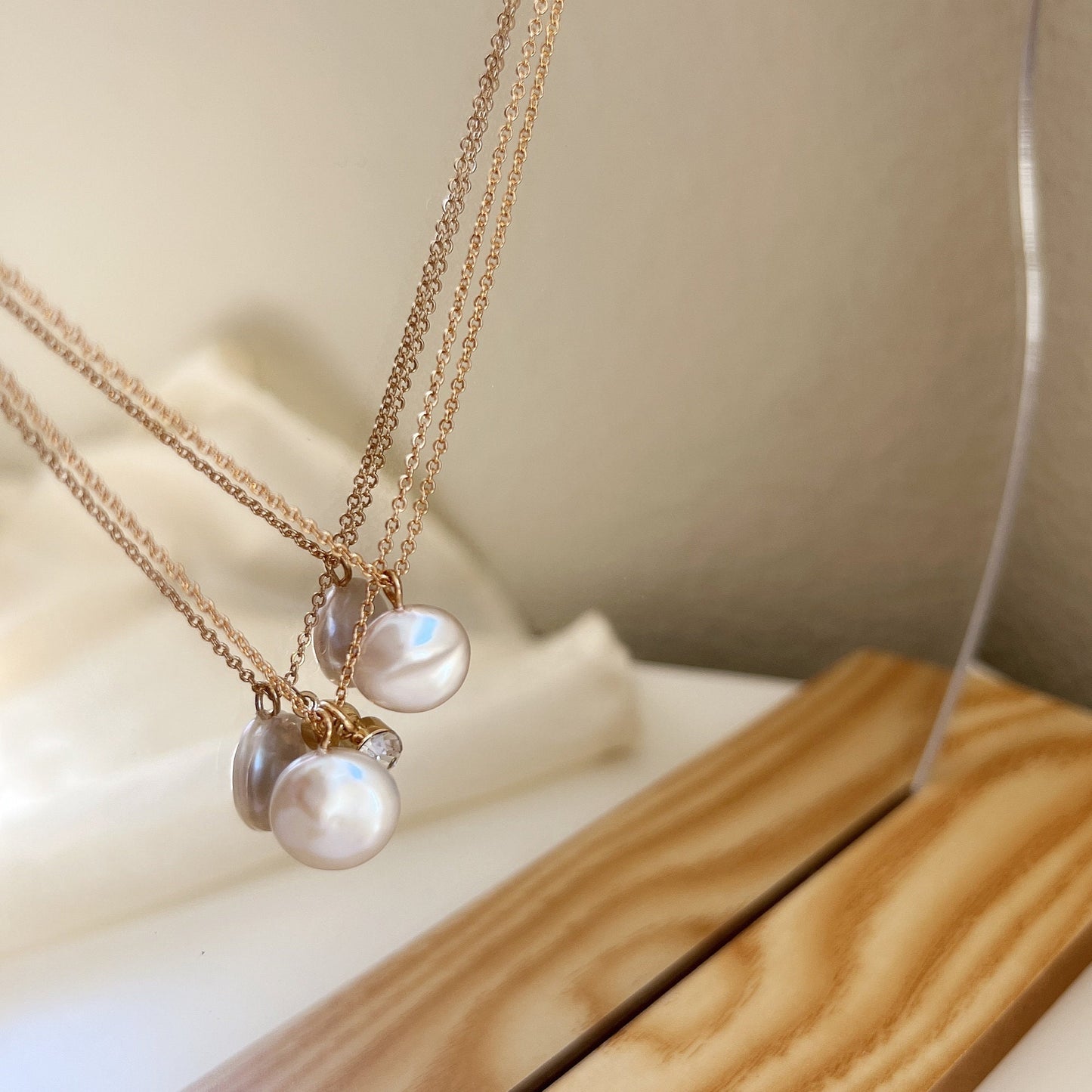 Single Flat Baroque Pearl Necklace, Natural Freshwater Pearl Pendant Necklace, one irregular pearl with a diamond necklace, Coin pearl pendant necklace