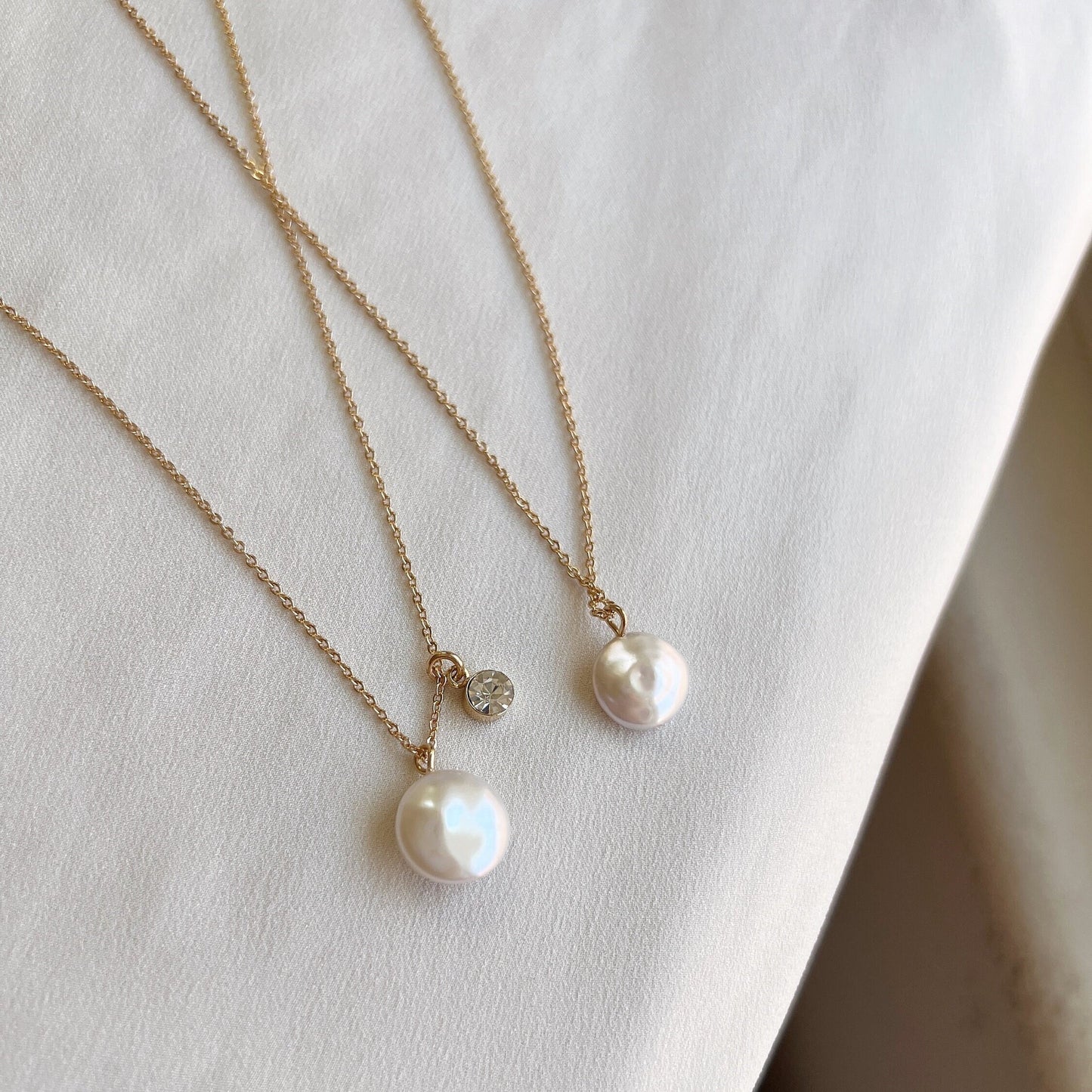 Single Flat Baroque Pearl Necklace, Natural Freshwater Pearl Pendant Necklace, one irregular pearl with a diamond necklace, Coin pearl pendant necklace