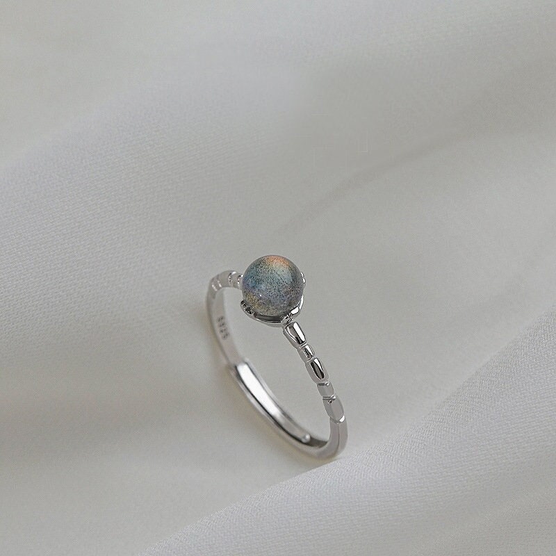 Simple Moonstone Silver Ring, Natural Gemstone S925 Silver Ring, Minimalist Adjustable Ring, Boho Style Round Small Moonstone Ring