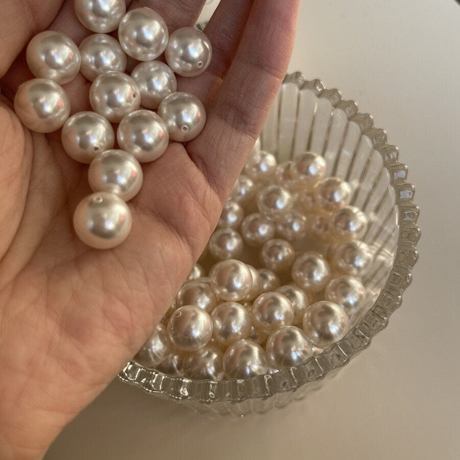 Large Pearl Stud Earring, Swarovski Pearl Studs, 12mm 14mm Pearl Earrings, Bridal Pearl Post Earring, Bridesmaids Pearl, Bridal Party Gift
