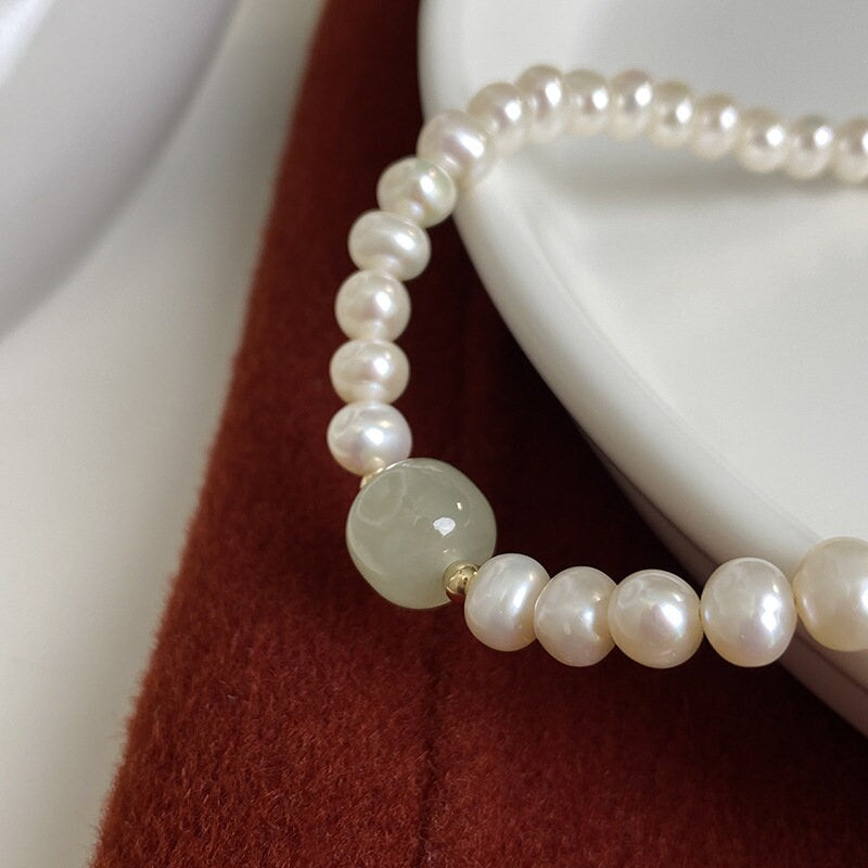 Natural Pearl Necklace with Jade, Freshwater Pearl Beaded Necklace, Gift for Her, Mother&#39;s Day Gift, Gift for Mom, Elegant Jade Pendant