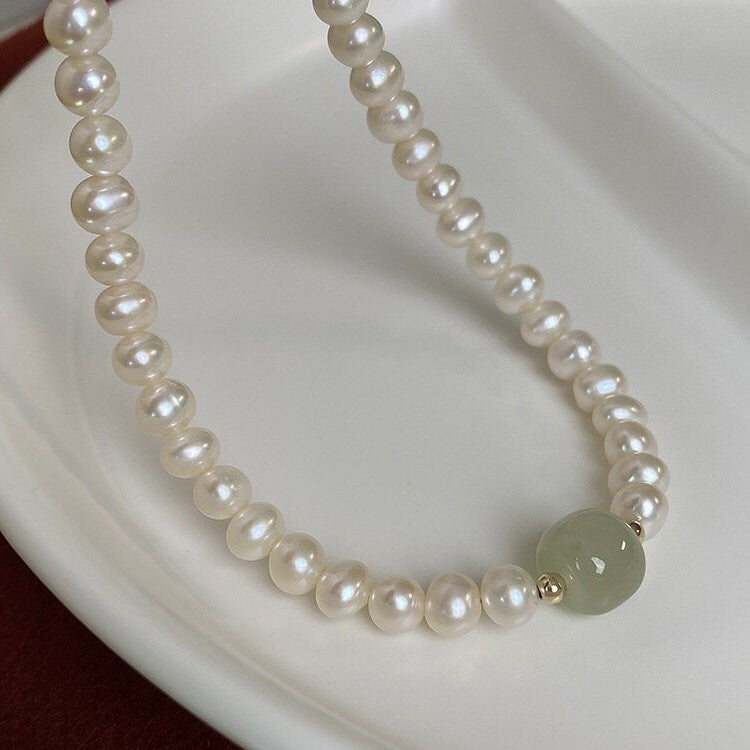 Natural Pearl Necklace with Jade, Freshwater Pearl Beaded Necklace, Gift for Her, Mother's Day Gift, Gift for Mom, Elegant Jade Pendant