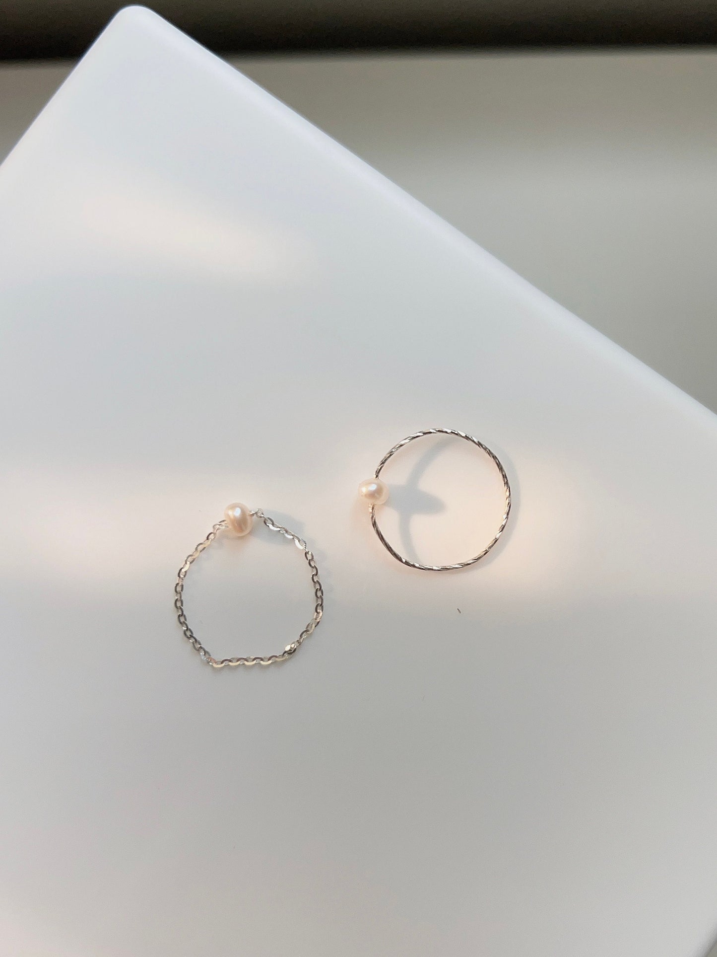 Freshwater Pearl Ring, Tiny Pearl Ring, Mini Pearl Chain Ring, S925 Sterling Silver Wire Ring, Gold Filled Chain Ring, Stackable Ring, G