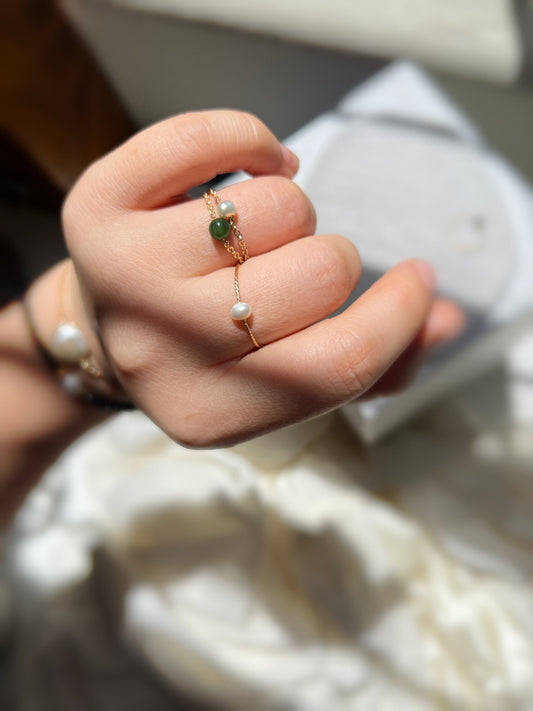 Jade Chain Ring, Freshwater Pearl Ring, Tiny Pearl Ring, Mini Jade Ring, Tiny Jade Wire Ring, Gold Filled Chain Ring, Dainty Stackable Ring