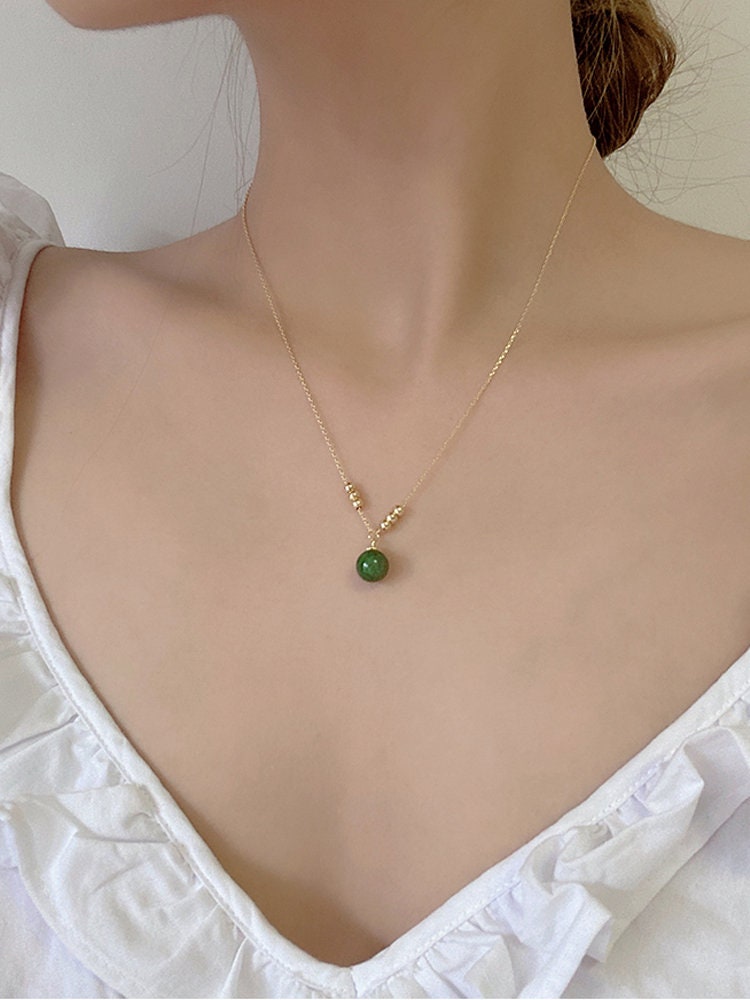 Natural Green Jade Pendant Necklace, Hetian Jade Chocker, Single Bead Necklace, Light Green Gemstone, Dainty Jade Necklace, Good Luck Gift