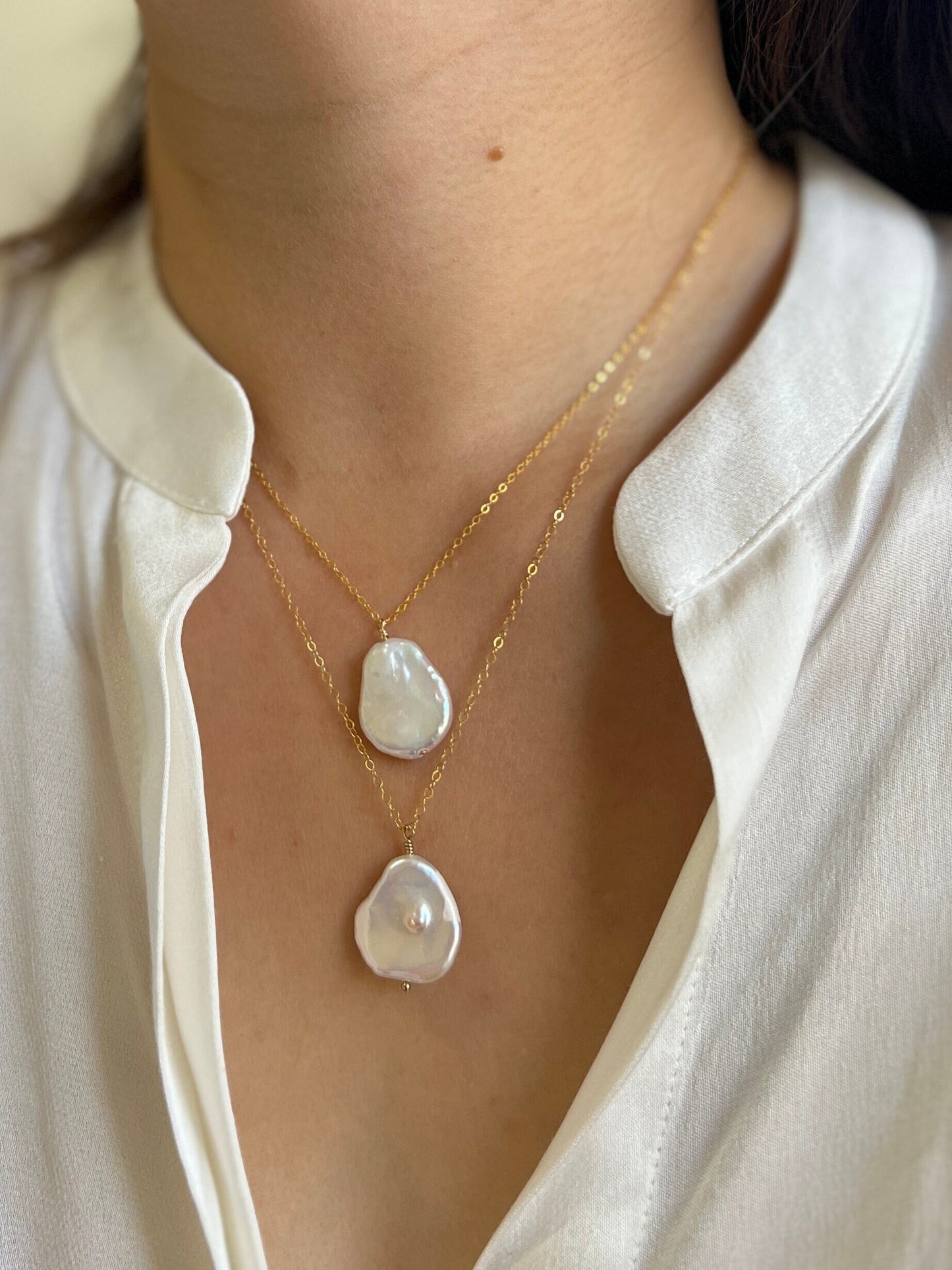 Flower Petal Pearl Pendant, Flat Pearl Necklace, FreshWater Pearl Necklace, 14K Gold Filled Dainty Chain, Wedding Baroque Pearl Necklace