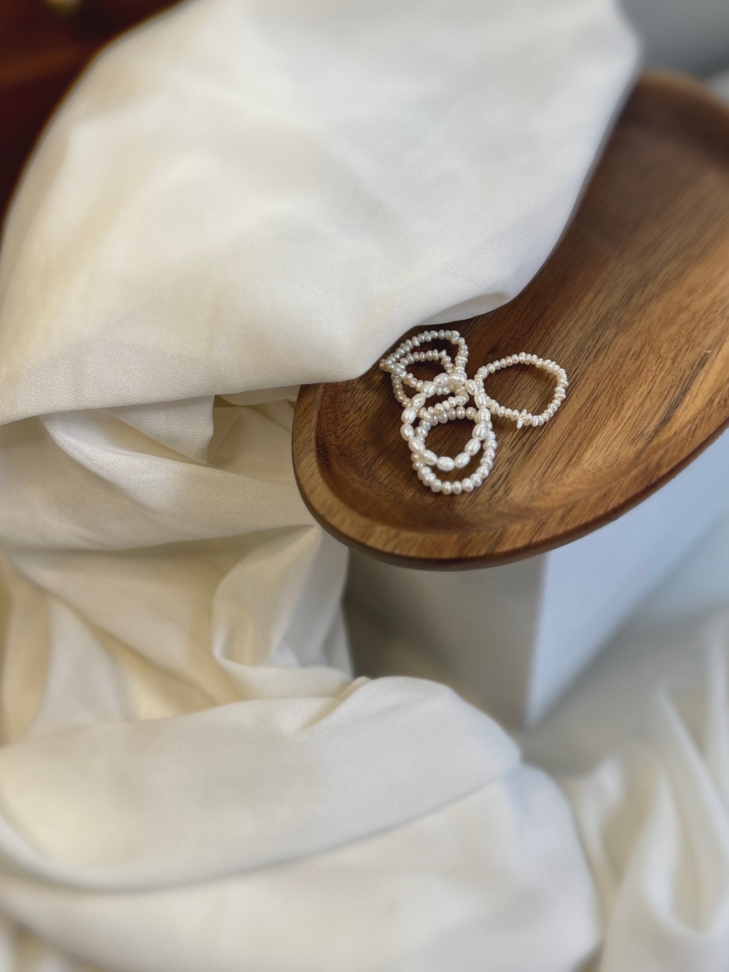 Mini Pearl Stretch Ring, Freshwater Pearl Ring, Boho Beaded Ring, Elastic Ring, Beaded Stretch Ring, Stackable Ring, Dainty Ring Gifts