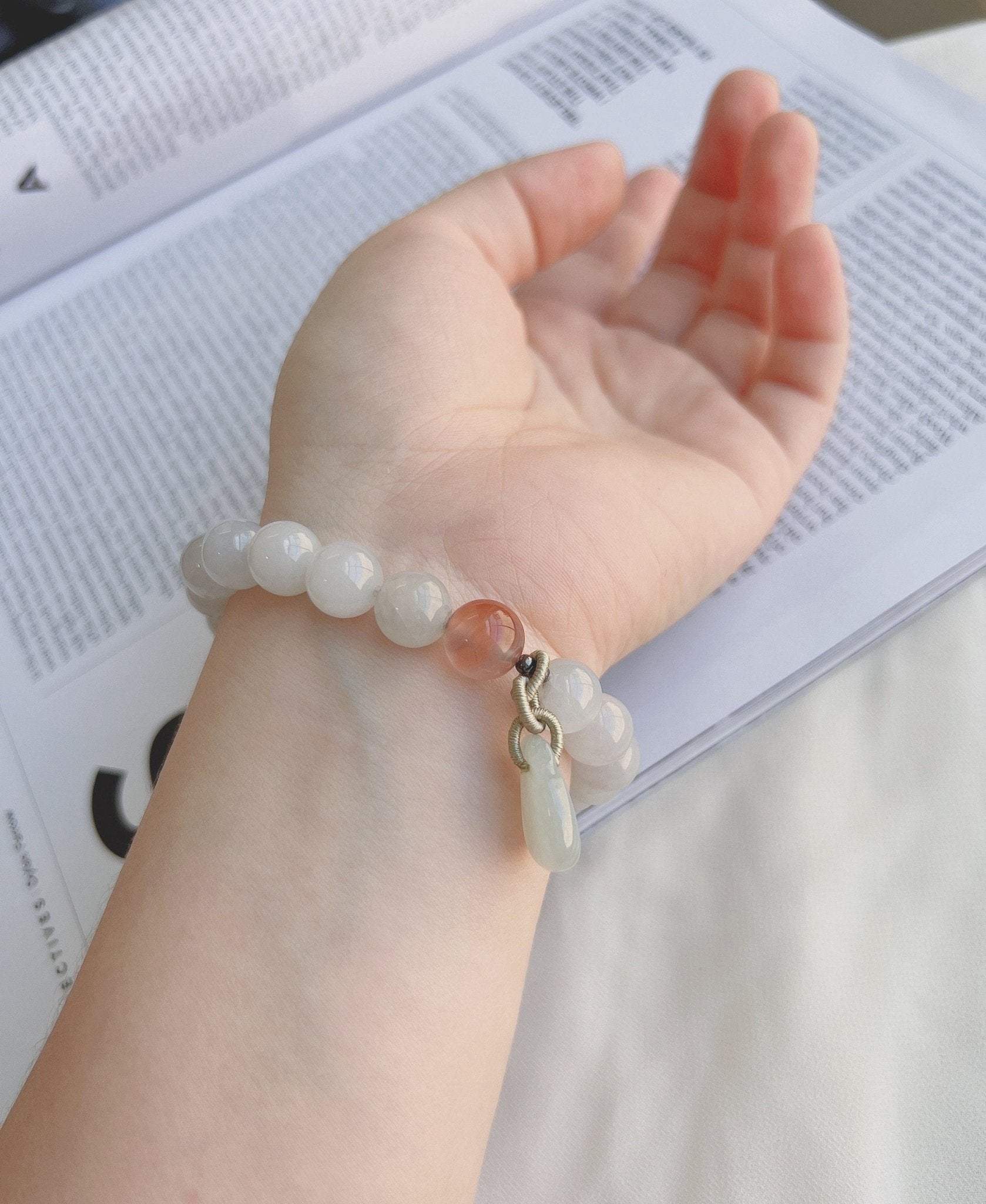 light grey beaded jade bracelet with a jade lock, high quality Hetian jade beads bracelet with charm, white jade