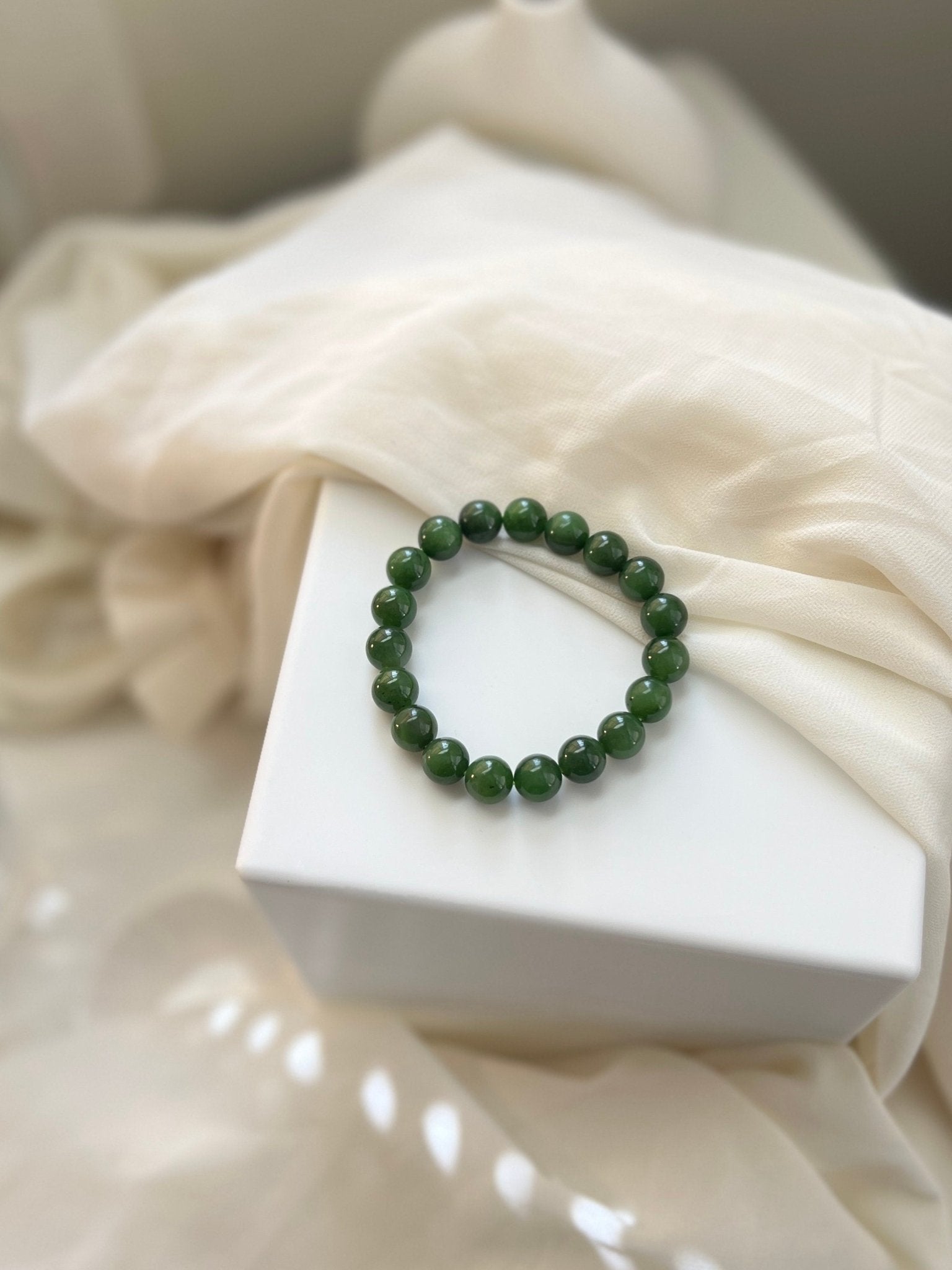Natural Jade Beaded Bracelet, Green Jade Bracelet, Natural Hetian Jade, Genuine Nephrite Bracelet, Cat Eye Jade Beads, 9mm 10mm Jade Beads