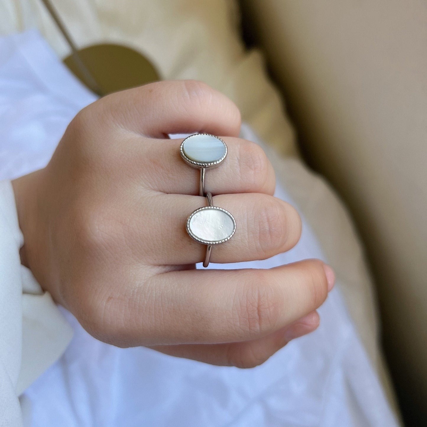 Natural Shell Ring, Simple Flat Oval Shell Ring, White Shiny Mother of Pearl Ring, Single Stone Statement Ring