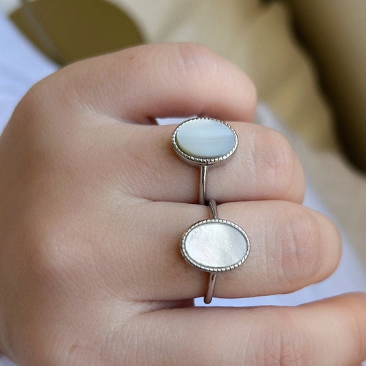 Natural Shell Ring, Simple Flat Oval Shell Ring, White Shiny Mother of Pearl Ring, Single Stone Statement Ring